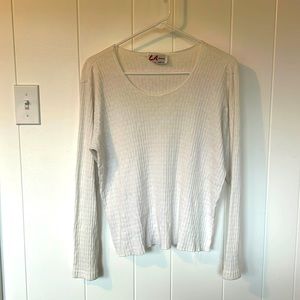 White ribbed long sleeved tee